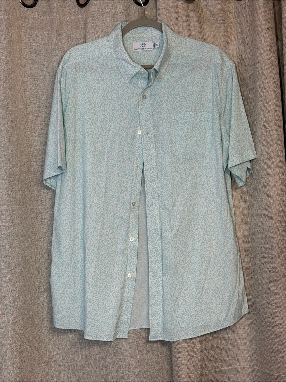 Southern Tide Men’s Pale Blue Short Sleeve Button-Down Shirt